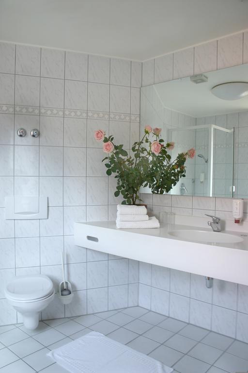 Weinhotel Rose Volkach Quarto foto